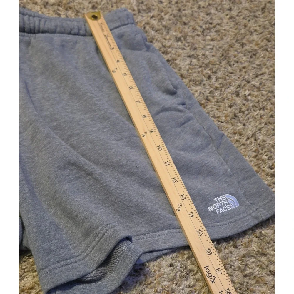 The North Face Elastic Waistband Athletic Shorts Men's Size Medium Gray